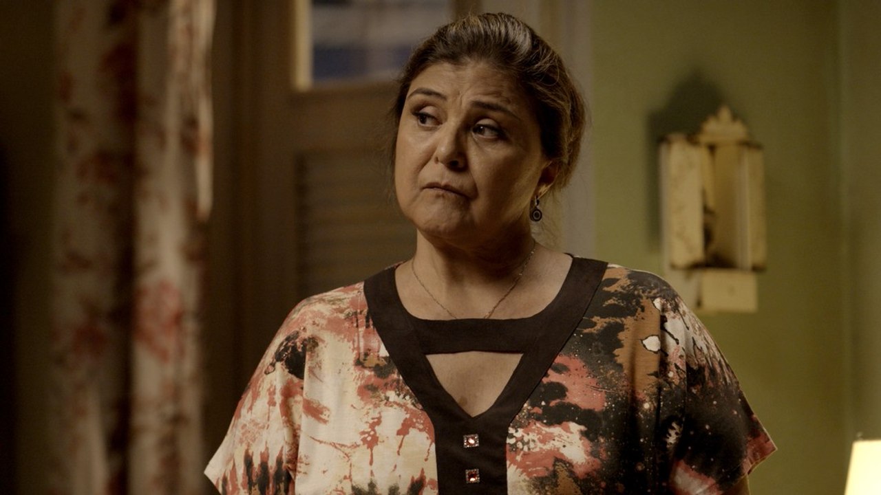 RESUMO DE "A FORÇA DO QUERER" Quarta-feira 04 de outubro 04-10-2017 Joyce decide ir atrás de Ruyzinho