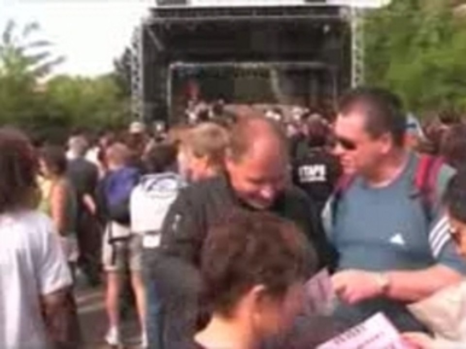 Chupa chuva au FIMU 2006