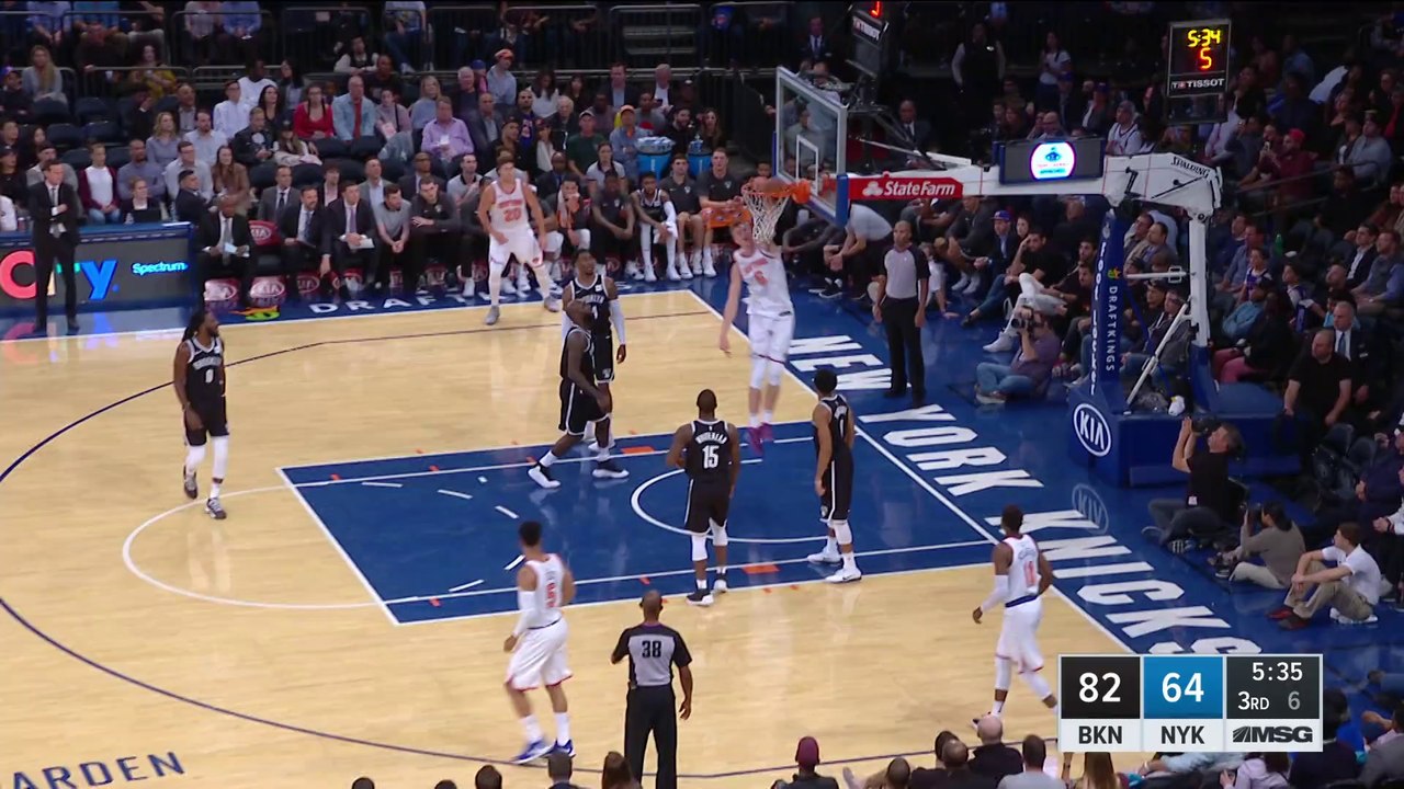 Kristaps Porzingis IMPESSIVE Dunk - Nets vs Knick - October 4, 2017
