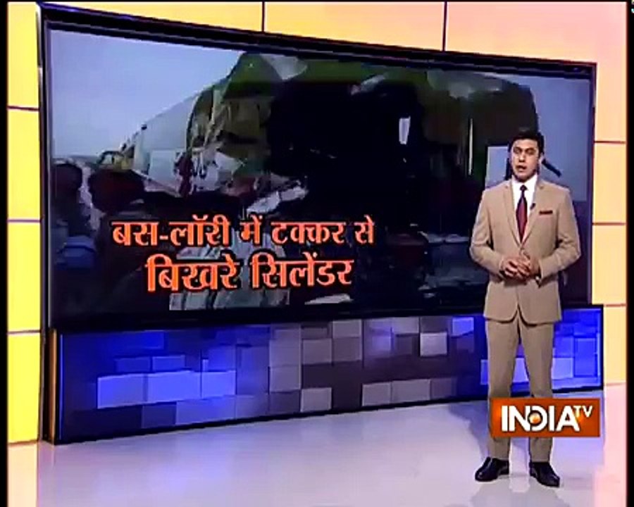 Andhra Pradesh - 1 killed, 3 injured after truck carrying gas cylinders collides with lorry-APUjUjzCHXs