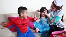 Spiderman Baby Frozen Elsa Doctor stabbed leg Joker ✦ family Police arrest bad Joker Superhero fun