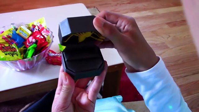 冷凍エルザ対スパイダーマン！ ツインマーメイドSpiderbaby！ エルザは双子の赤ちゃん面白いスーパーヒーローのビデオを出産します