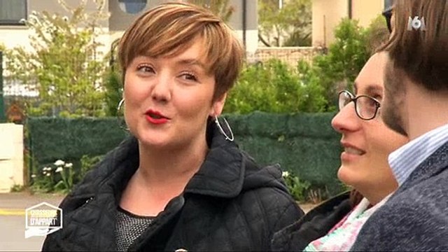 Douche froide pour une candidate de Chasseurs d'appart en découvrant un bien à visiter - Regardez