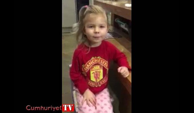 Fanatik Manchester United taraftarı küçük kız izlenme rekoru kırıyor