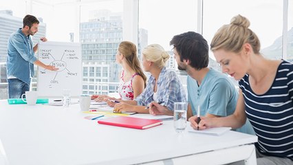 ما هو دور مؤسسة لوياك في المجتمع اليوم؟