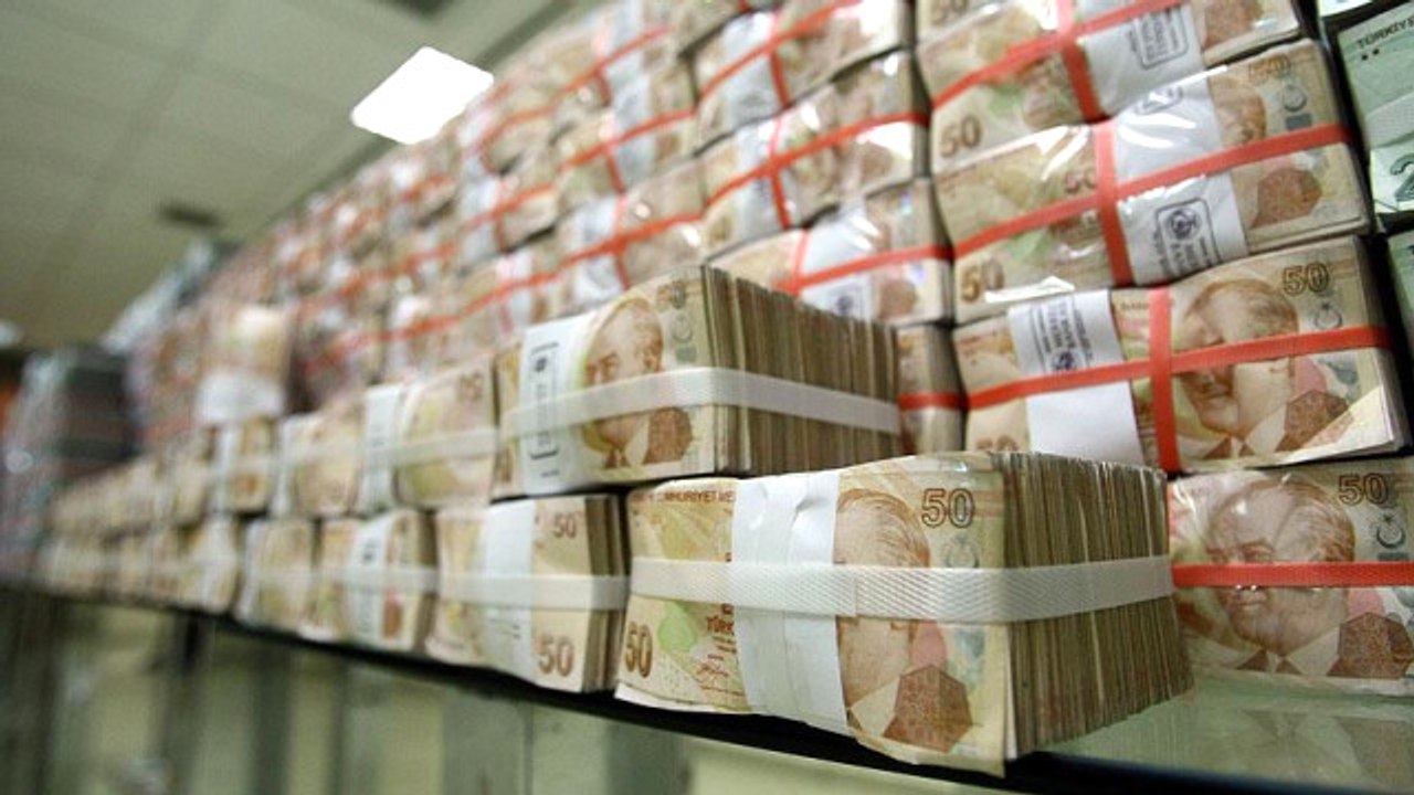 Türkiye'de 3 Banka, 700 Milyon TL'lik Alacaklarını, 32,5 Milyon TL'ye Sattı