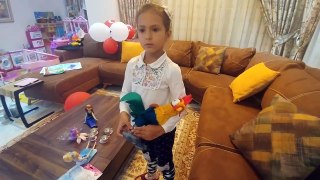 ELİFE GÜZEL ŞAKA Tavuk kostüm, Eğlenceli çocuk videosu