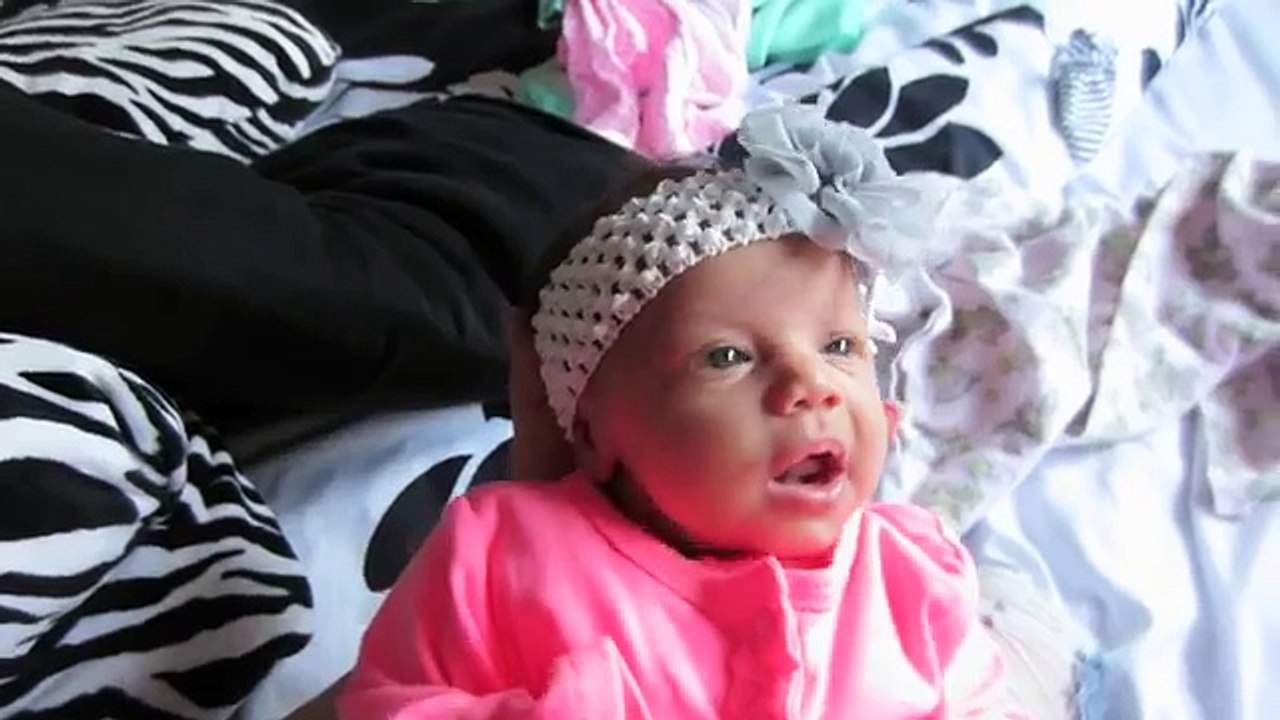 BRIELLA IS HERE! | 20 DAYS OLD