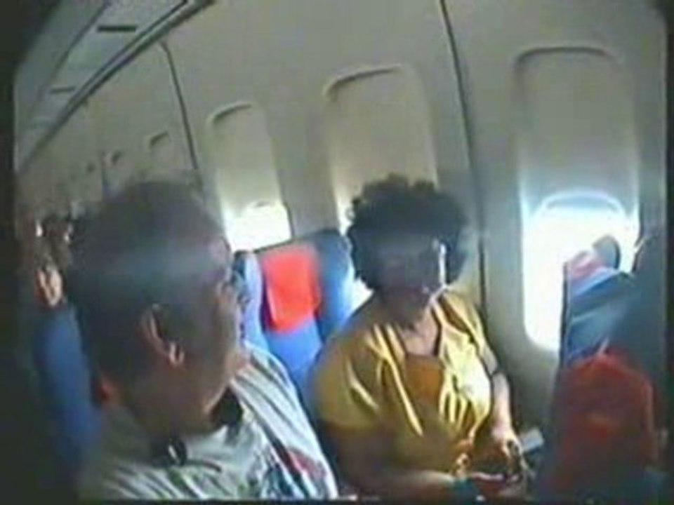 Destination vegas - 4 -Johnny Hallyday - retour  a Roissy