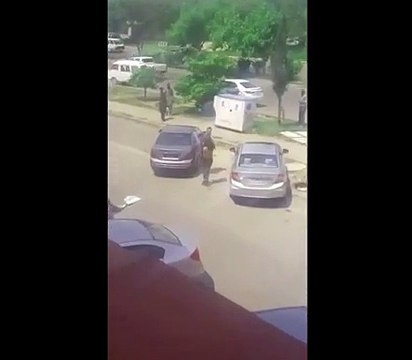 Islamabd Mein Nangi Larki Larai Karty Howy