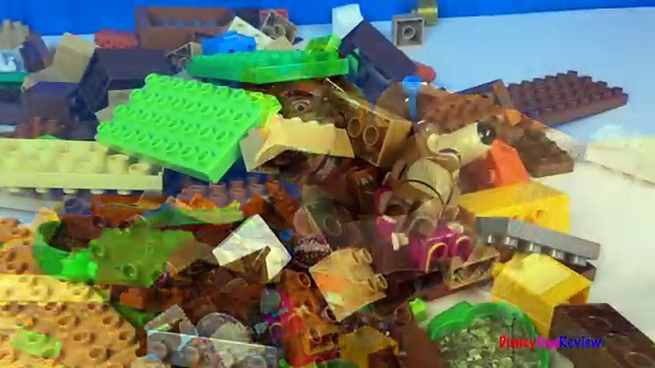 MASHA AND THE BEAR - BEARS HOUSE FROM PLAYBIG BLOXX WITH KITCHEN BEDROOM GARDEN & STOP MOTION