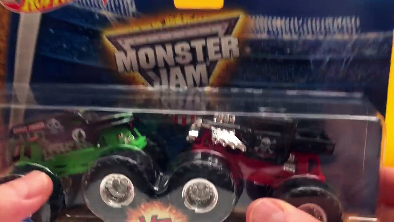 MONSTER JAM SHOWDOWN ROUND 2 HOT WHEELS Monster Trucks Grave Digger