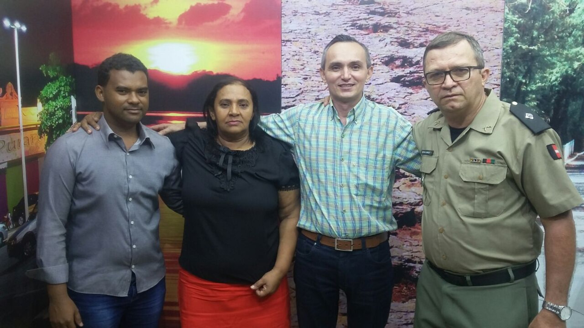 Em continência ao Senhor Jesus com a participação do parapsicólogo Raimundo Estrela e os membros da 
