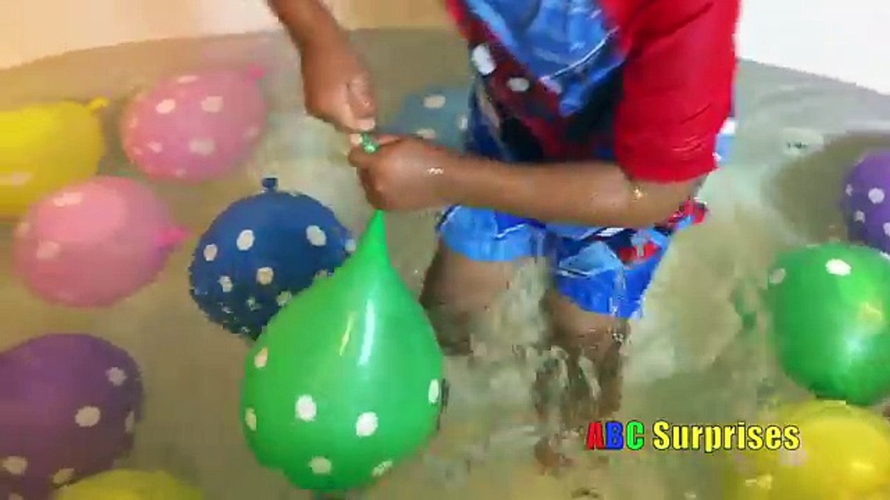 Ryan Pops Water Balloons FINGER FAMILY Color Song Bathtub Fun Nursery Rhymes Learning for Kids