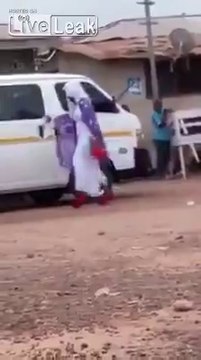 Marcher avec des talons pour la première fois.. Ce sont pas des sabots !