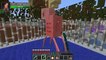 Minecraft: WEIRDEST MINECRAFT MOD (RUN FOR YOUR LIFE!!!) Mod Showcase