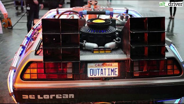 Fast Facts on the DeLorean DMC-12 | Alt Driver