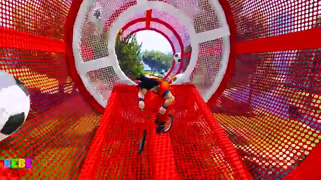 COLOR BMX JUMP Golf parkında süper kahraman! Çocuklar ve bebekler için komik karikatür!