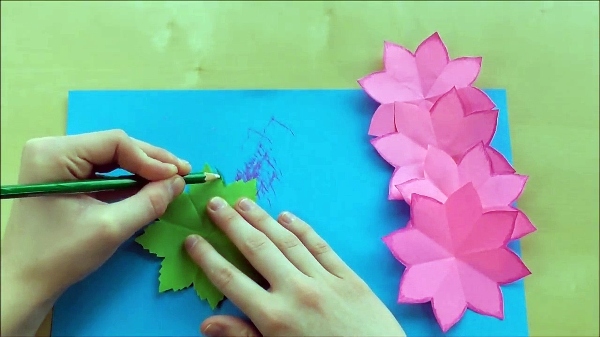 Kağıttan çiçek yapımı - Kağıttan Gül Yapımı - Anneler Günü Hediye Fikirleri  – Видео Dailymotion