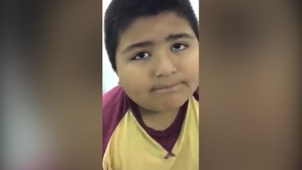 Niño argentino se traga un silbato y se convierte en una estrella en Youtube
