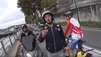 Road Rage entre des cyclistes et des scooteristes (Paris)