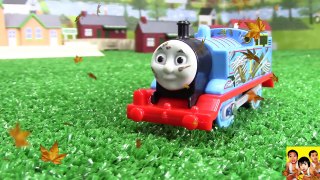 *New for 2017* THOMAS AND FRIENDS TRACKMASTER DEMOLITION AT THE DOCKS Thomas the Tank Toy Trains