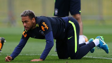 Neymar abandonó el entrenamiento con Brasil