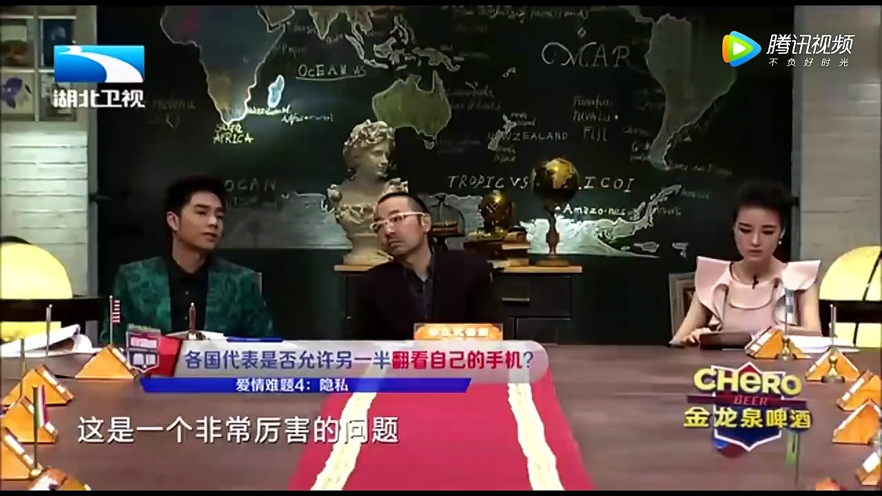 外国人张嘴就说，咱们中国人，主持提醒，你不是中国人