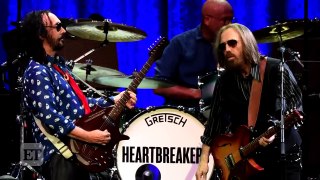 Tom Petty Dead at 66-dj6Jfh1JEV8