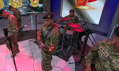 Mr. G Band Bawakan Lagu "Darma Putra"