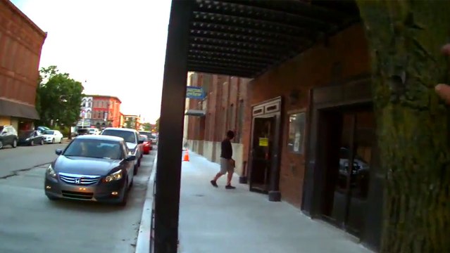 Tourner un film sur un braquage sans avertir la police.. Ils vont très vite le regretter