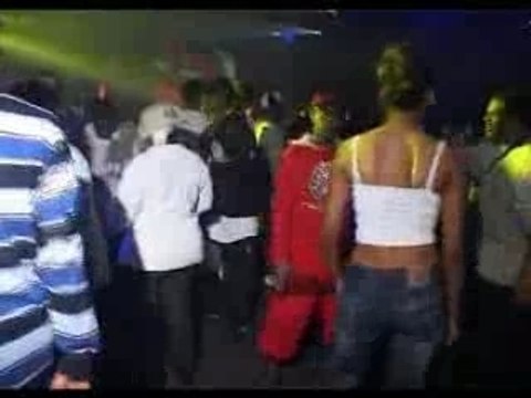 LE ZOUK LE PLUS LONG 6 3 SUR 3 dec 2003