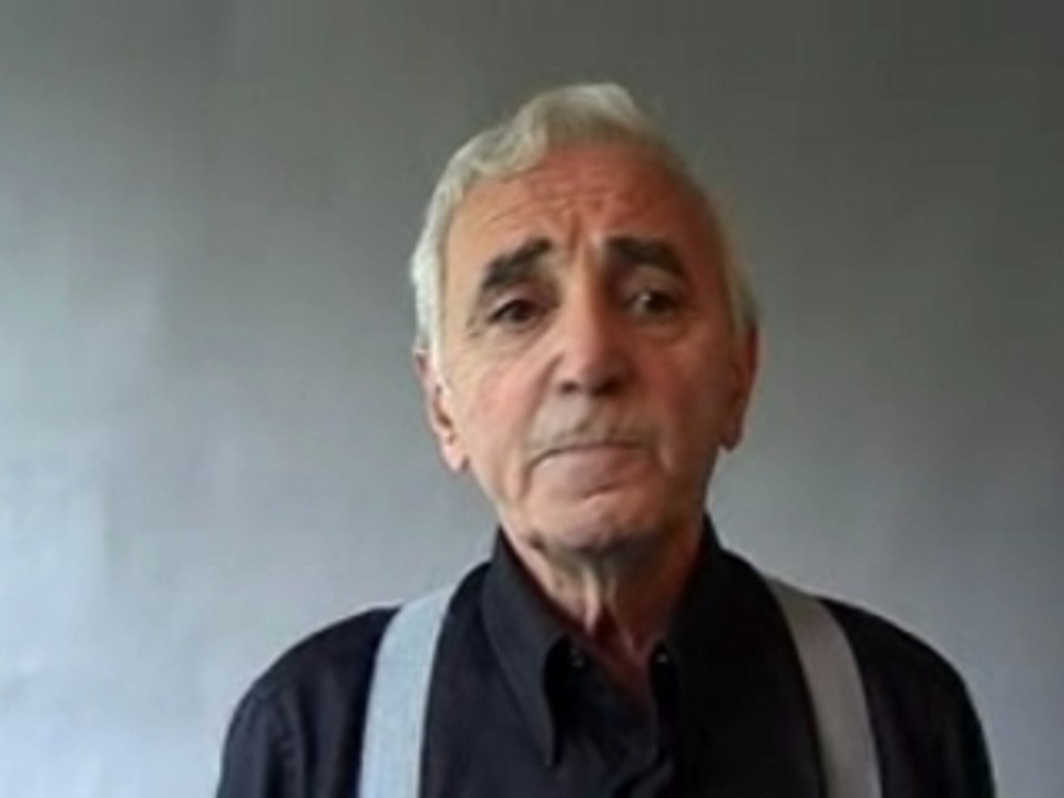 AZNAVOUR CONTRE LES PIRATES