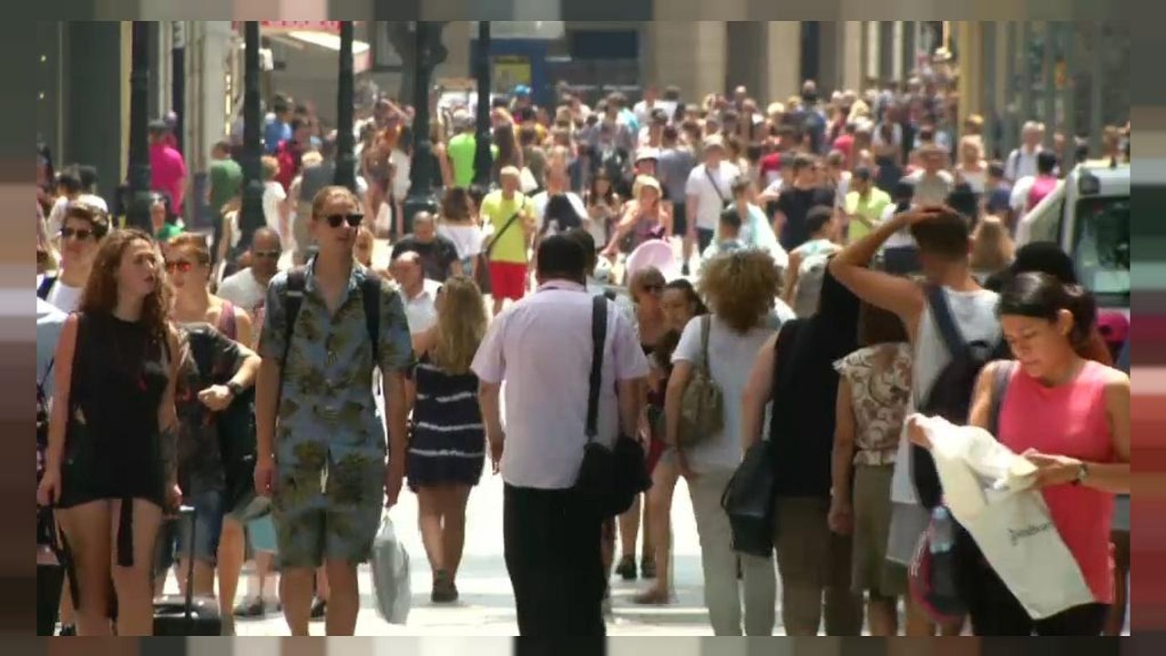 Gender equality progress 'far too slow', says OECD