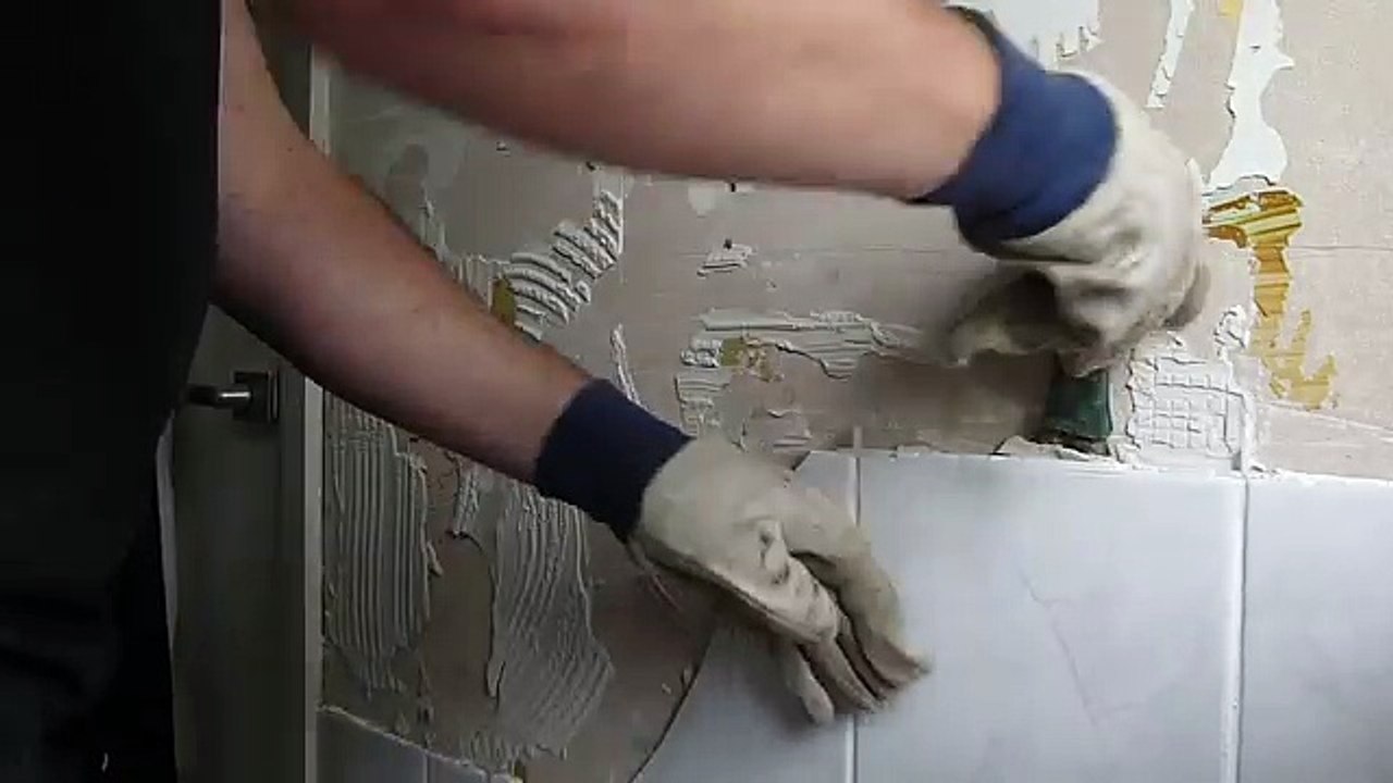 removing bathroom tiles