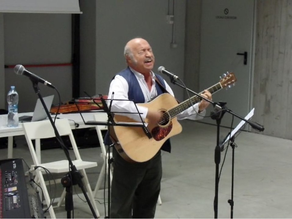 ORA SEI RIMASTA SOLA (RICKY GIANCO ALLA CHITARRA)