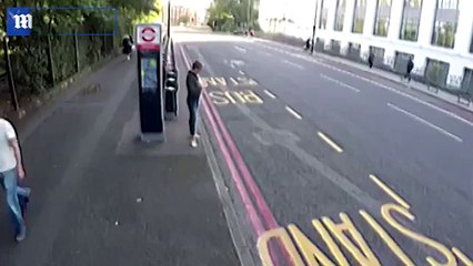 Čekala je na stanici i pisala poruku na svom mobitelu… Dobro obratite pažnju šta će uslijediti na 0:10!