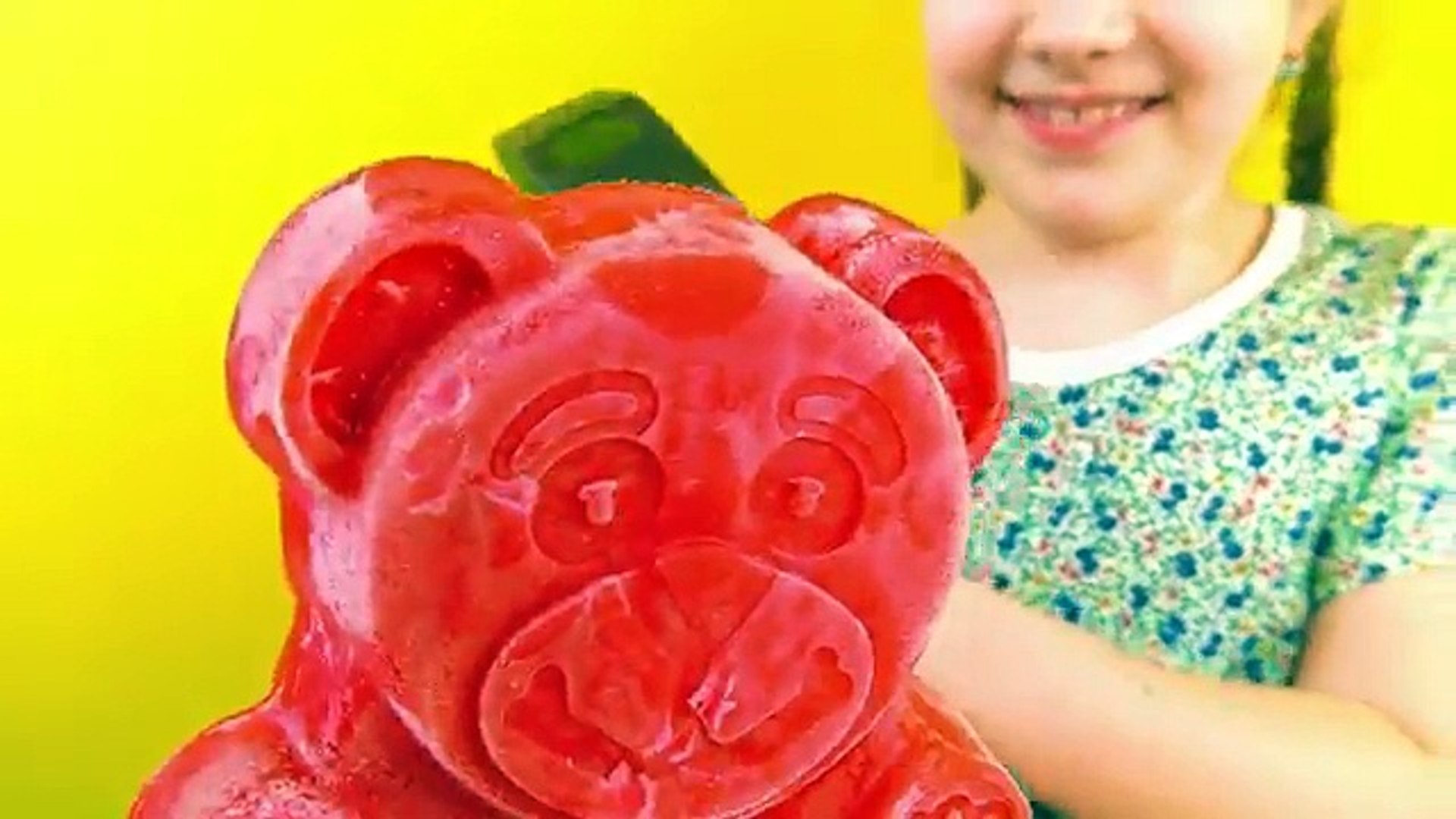 ⁣Огромный желейный Мега Медведь Виталька против ВСЕХ! A huge jelly Mega Bear Vitalka against ALL!