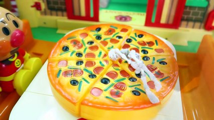 アンパンマンレストラン ガイコツちゃん ピザ食べよう 変身 ばいきんまん Anpanman Restaurant おもちゃ アニメ