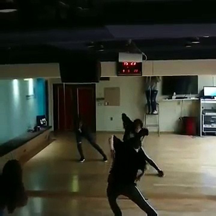 170906 JYP 수지 춤 맹연습 영상