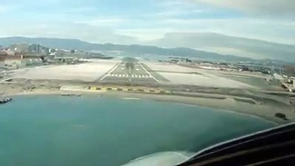 Gibraltar Airport - Approach & Landing Runway 27