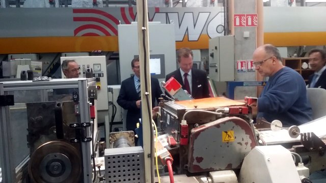 Henri de Luxembourg et Stéphane Bern en visite à l’imprimerie du timbre à Bo