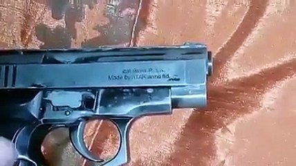 Eski amerikan askeri jack silahlarını tanıtıyor