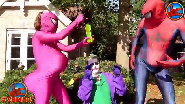 Spiderman Pink Spidergirl CAKE DECORATING CHALLENGE Frozen Elsa Makeup Fun Superhero real life IRL