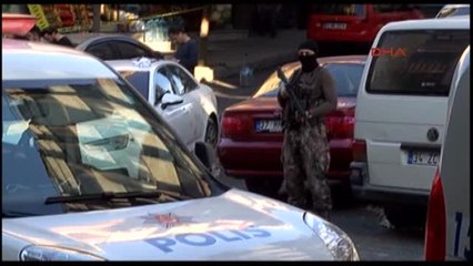 Gaziosmanpaşa'da Araca Silahlı Saldırı 3 Yaralı