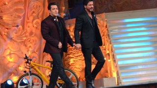 Shah Rukh Khan & Salman Khan Top Comedy Performance | Star Screen Award 2017