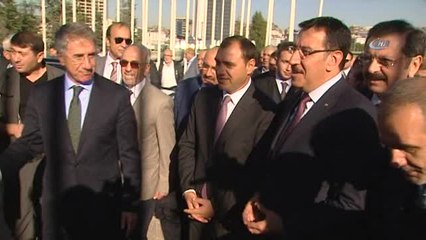 Bakan Bülent Tüfenkci, Elazığ Tanıtım Günlerini Ziyaret Etti