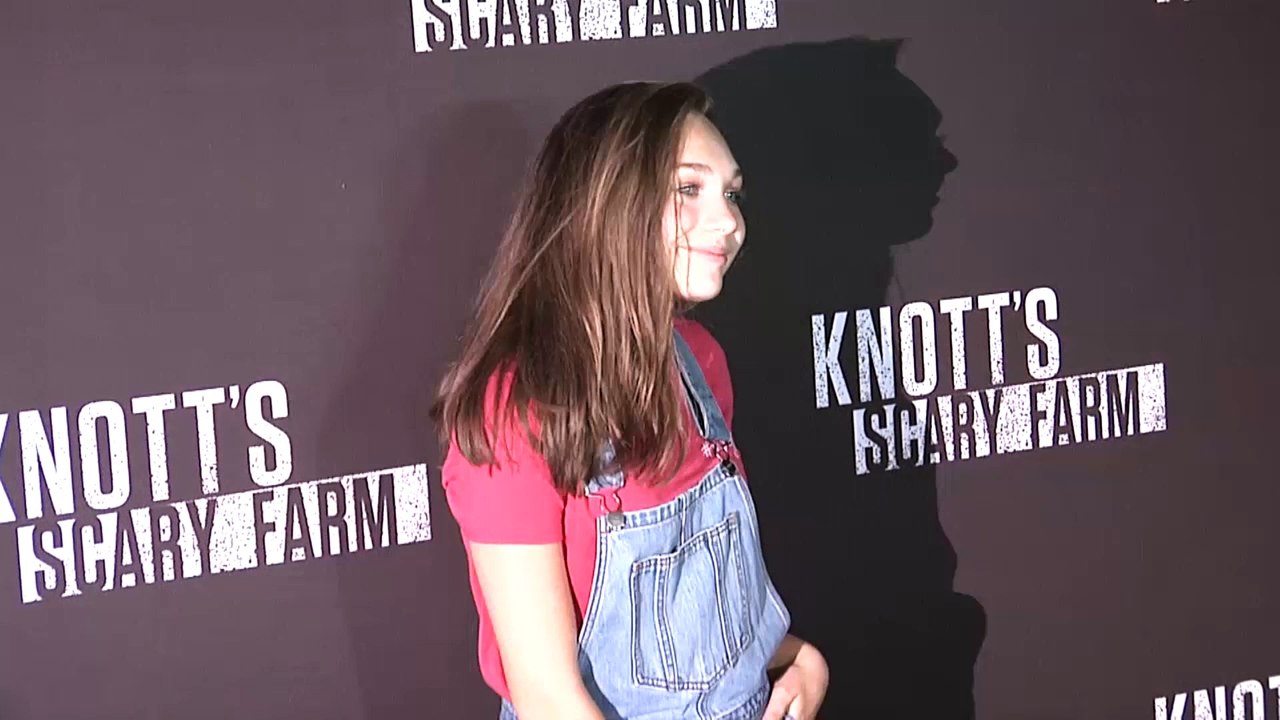 Maddie Ziegler at Knotts's Scary Farm