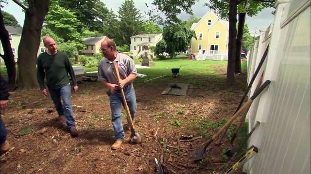 How to Install a Vinyl Privacy Fence