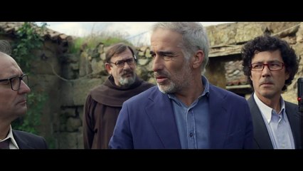 Tráiler "Que baje Dios y lo vea", dirigida por Curro Velázquez y protagonizada por Alain Hernández, Karra Elejalde y